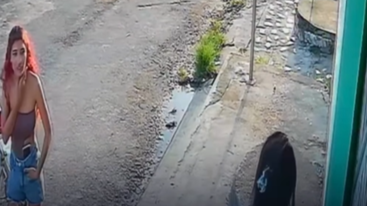 Mulher é agredida por ex-companheiro a pedradas e madeiradas em calçada