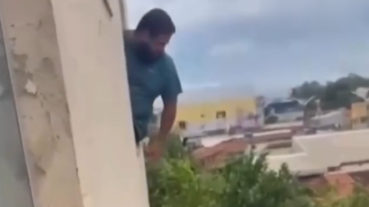 Homem cai de terceiro andar após ser empurrado ao tentar recuperar pipa