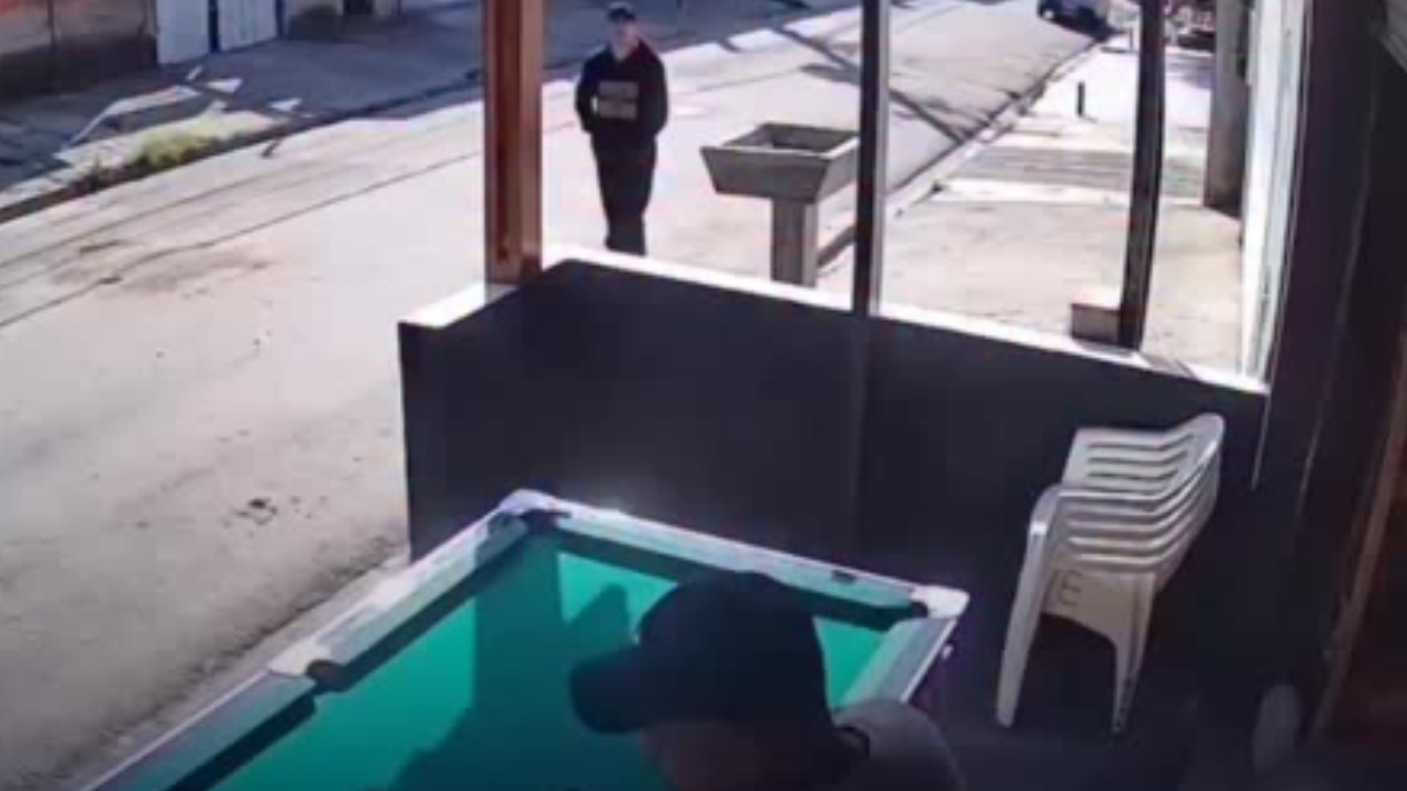 Homem é executado a tiros em bar da família no interior de SP