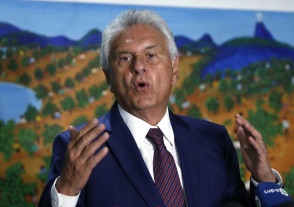 Caiado afirma que prisão de Bolsonaro “enverga a dignidade” e que resposta virá nas eleições de 2026
