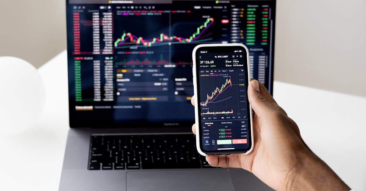 Comprar dólar digital vale a pena? Quando compensa usar um app