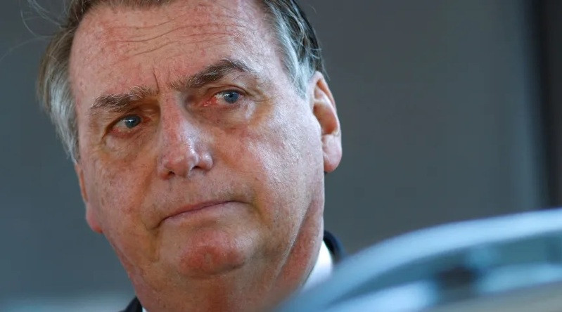 Moraes autoriza Bolsonaro a deixar prisão para cirurgia de hérnia inguinal no Natal