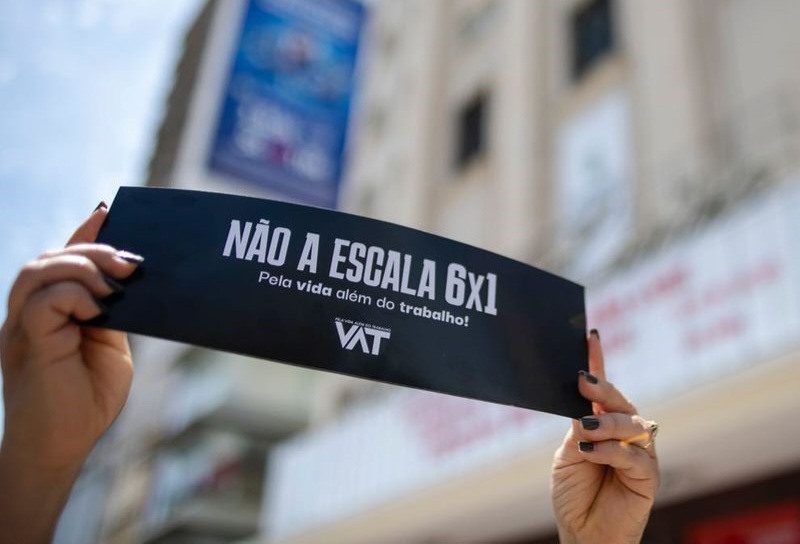 PEC pelo fim da escala 6×1 avança na CCJ do Senado e segue para votação no plenário