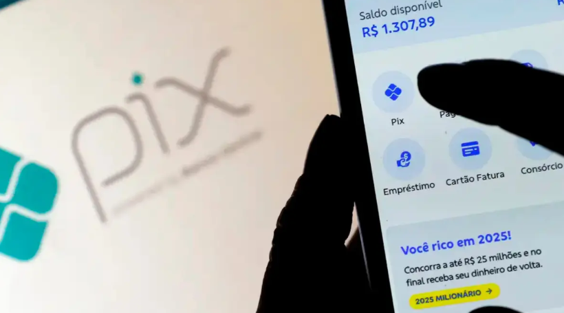 Pix rompe marca histórica e alcança R$ 166 bilhões em dia 13º e Black Friday