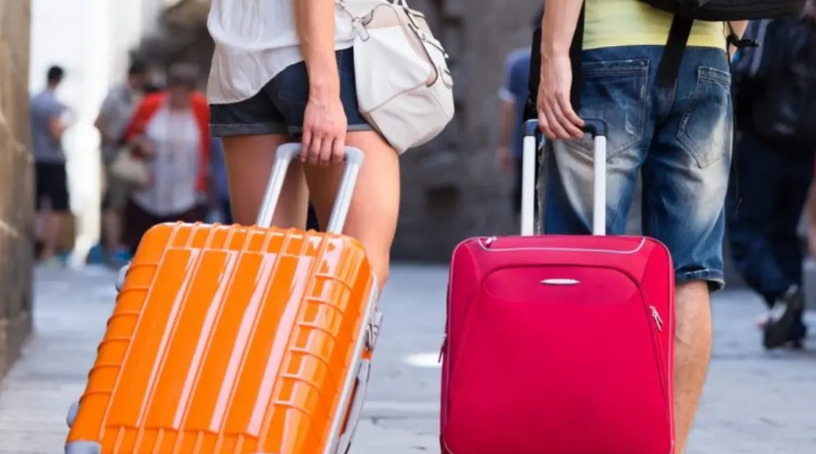 Autorizações de viagem para menores terão atendimento na rodoviária e no aeroporto de Goiânia