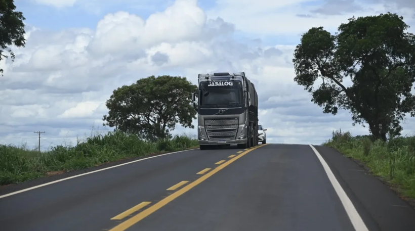 Rodovias goianas terão bloqueio para caminhões durante o Natal e o Ano-Novo