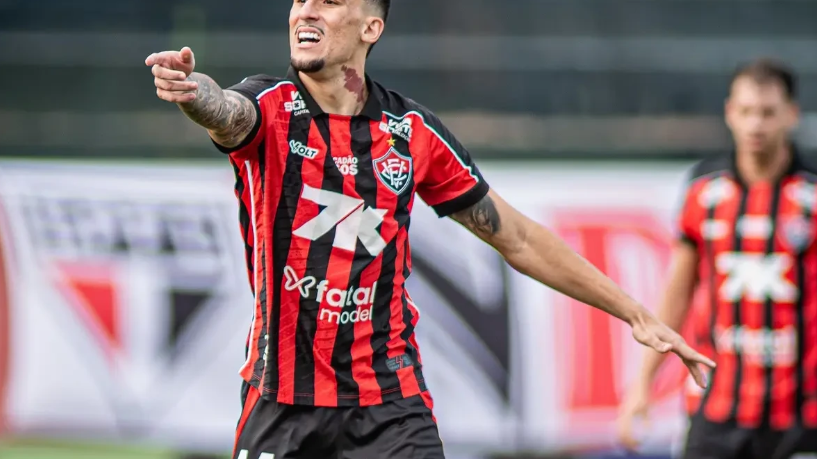 Atlético-GO confirma venda de Gabriel Baralhas ao Vitória em definitivo