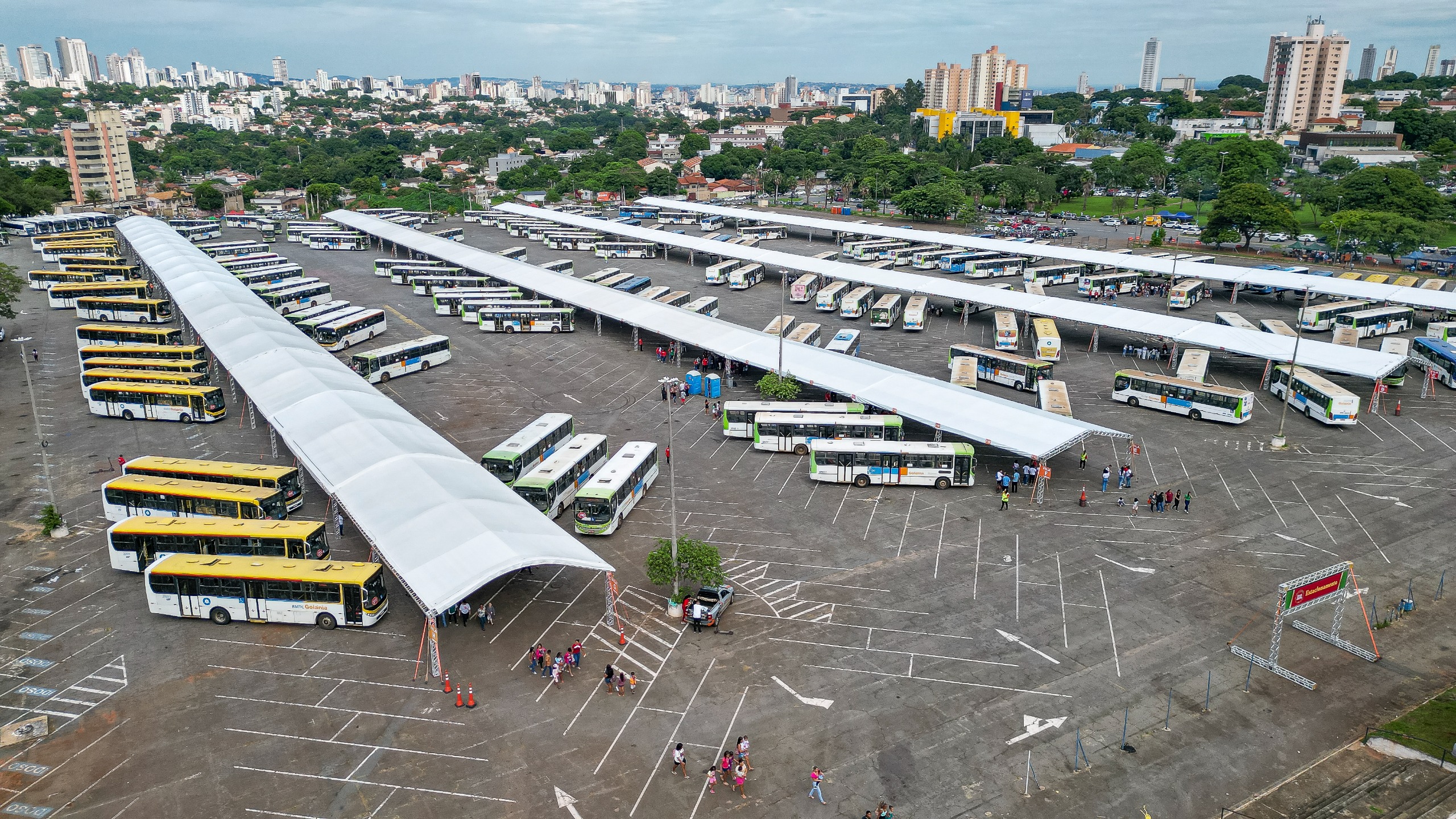 Goiás Social e OVG disponibilizam rotas gratuitas de ônibus para entregar brinquedos