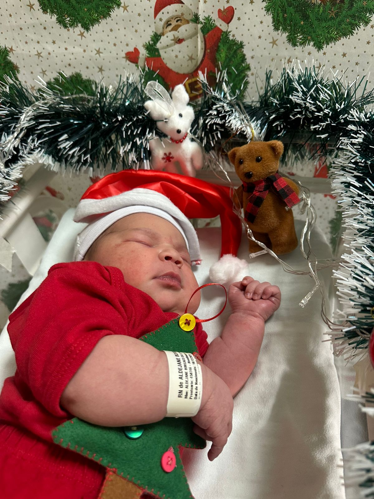 HMDI realiza fotos de Natal com bebês