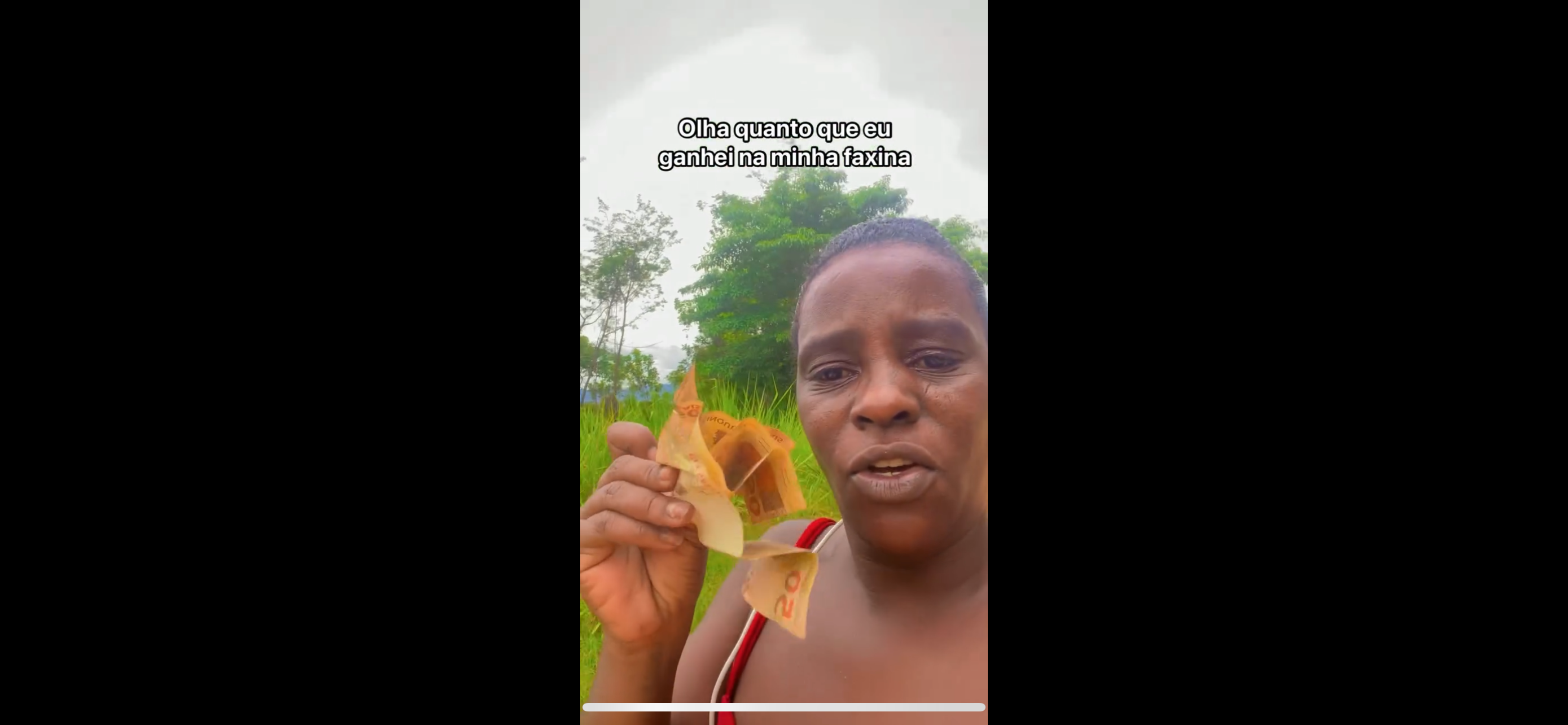 Trabalhadora doméstica defende renda do trabalho em vídeo de desabafo viral