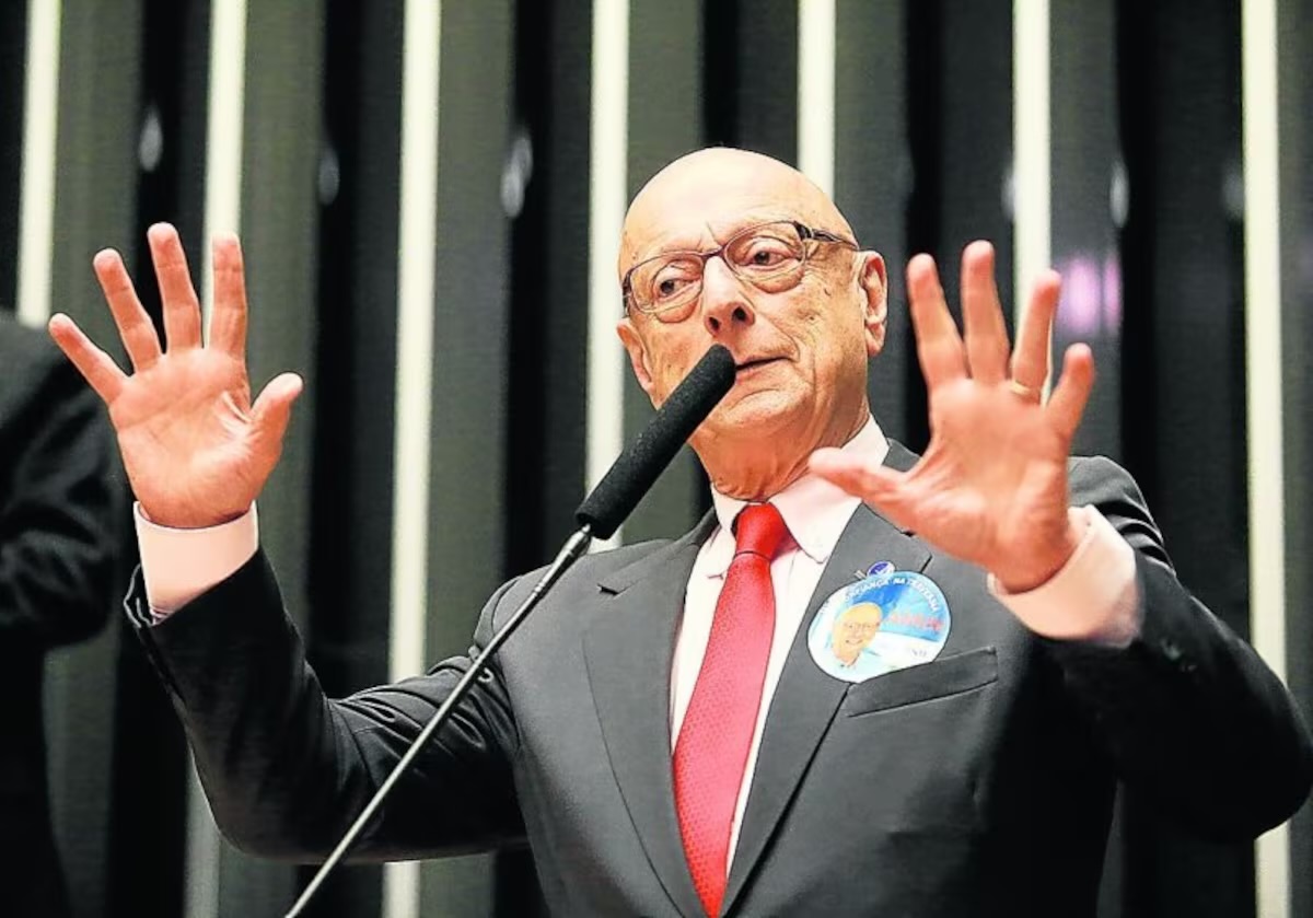 CCJ reduz prazo de vista e mantém votação do PL da Dosimetria para esta quarta