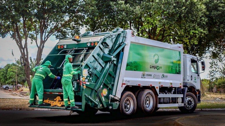 Coleta de lixo em Goiânia terá horários ajustados na véspera de Natal e Ano Novo