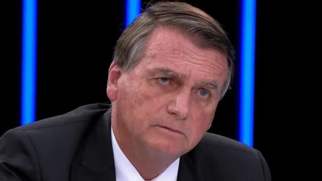 Moraes determina perícia médica após defesa de Bolsonaro pedir autorização para cirurgias