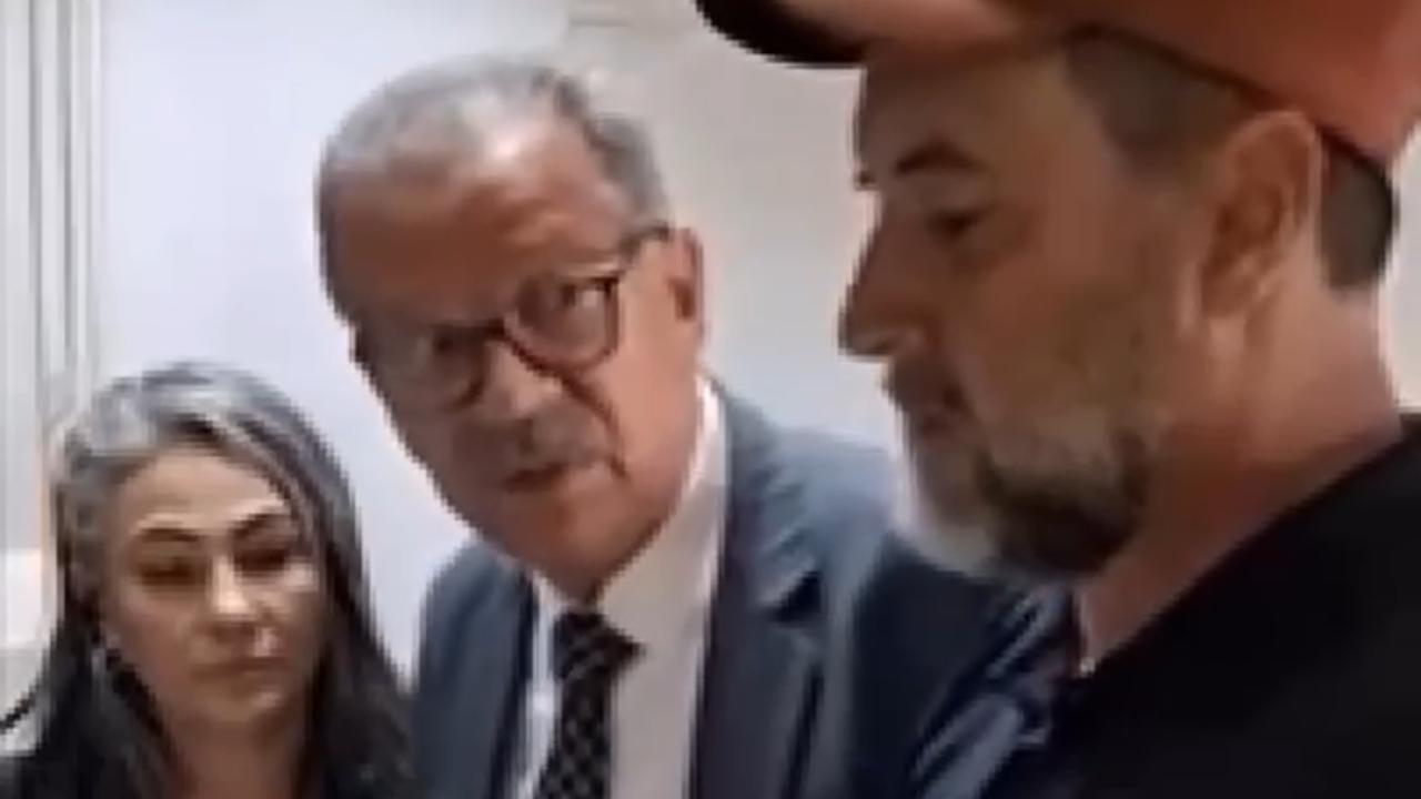 Líder de caminhoneiros protocola projeto de paralisação no Planalto