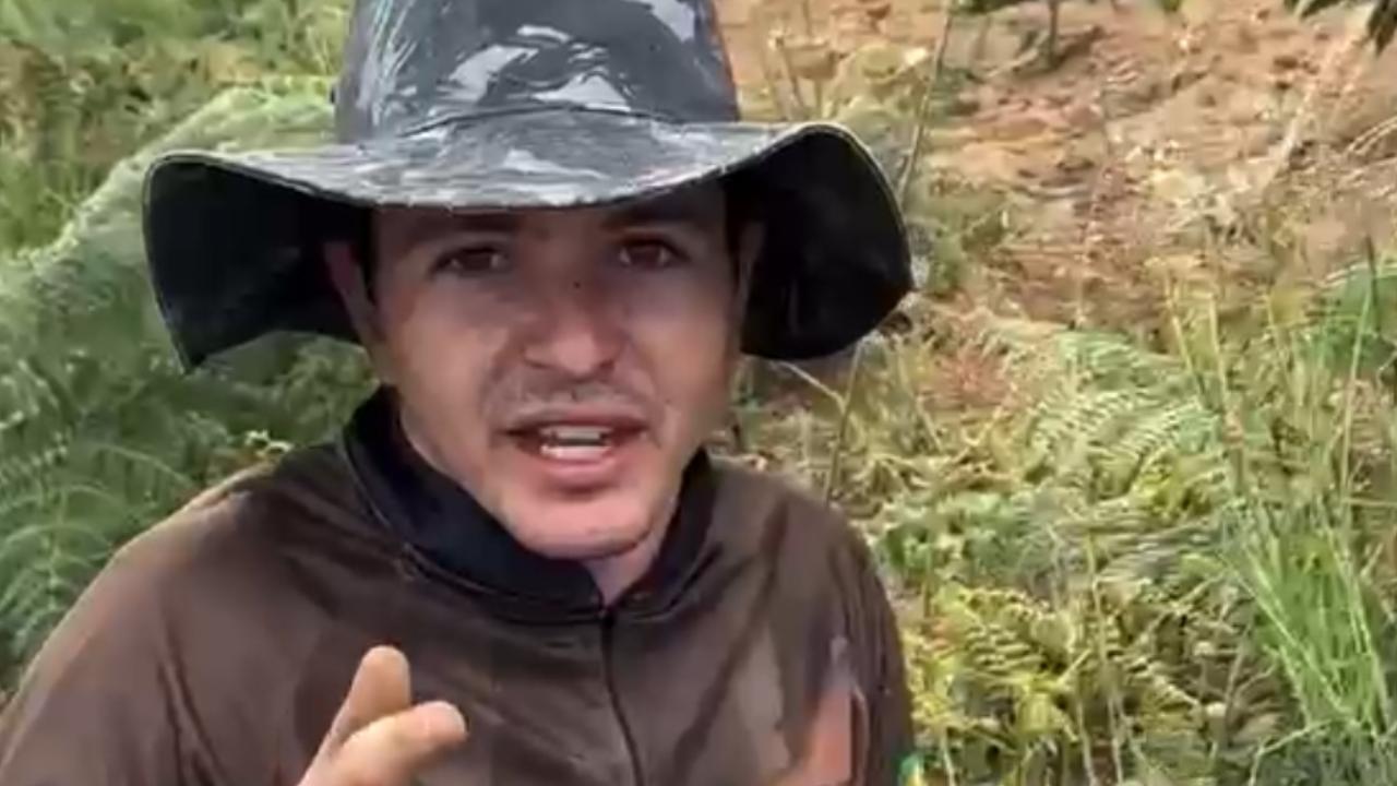 Vídeo: Criador de conteúdo da roça gera polêmica ao matar cobra com pedras