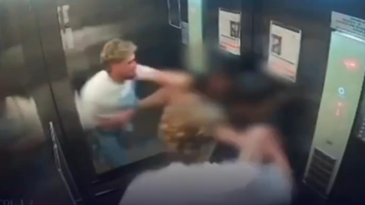 Vídeo: Americano espanca namorada dentro de elevador e deixa rosto desfigurado