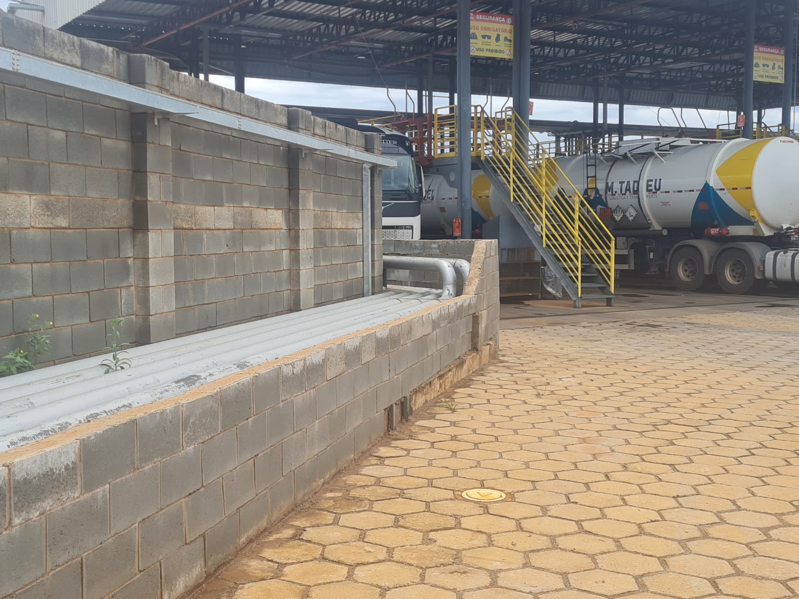 MP investiga irregularidades no transporte de combustível em Senador Canedo
