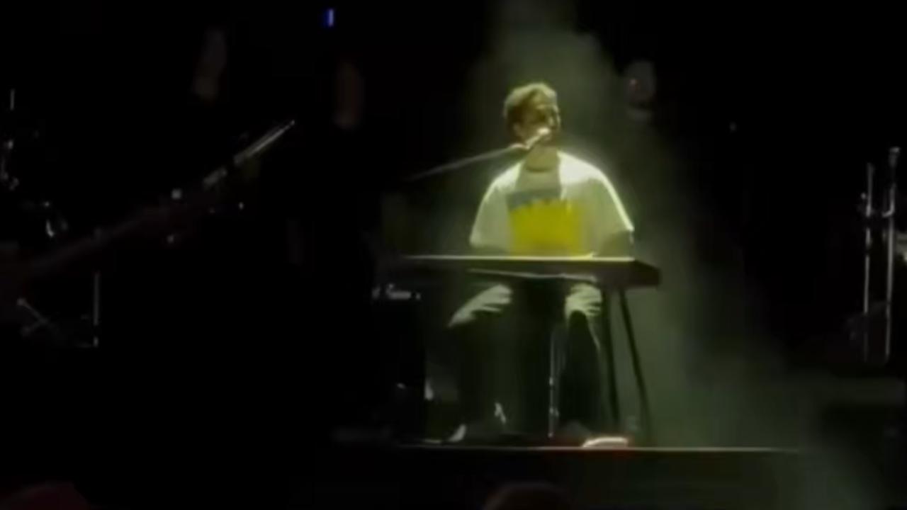 Vídeo: Cantor Silva critica Virgínia, Luísa Sonza e Bolsonaro em show