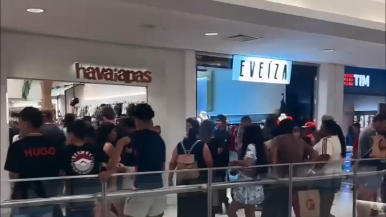 Vídeo: Fila enorme em loja da Havaianas gera perguntas sobre 'boicote'