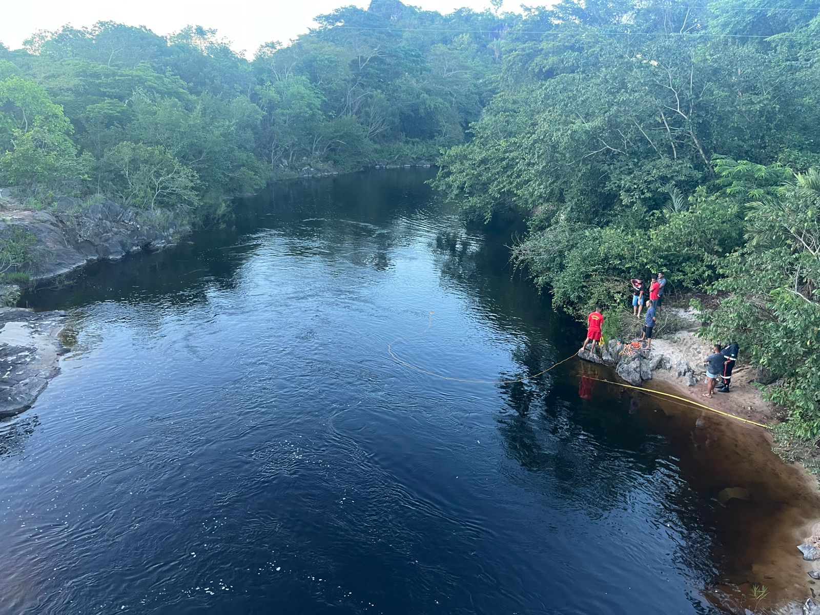 Adolescente de 17 anos morre afogado no Rio Preto
