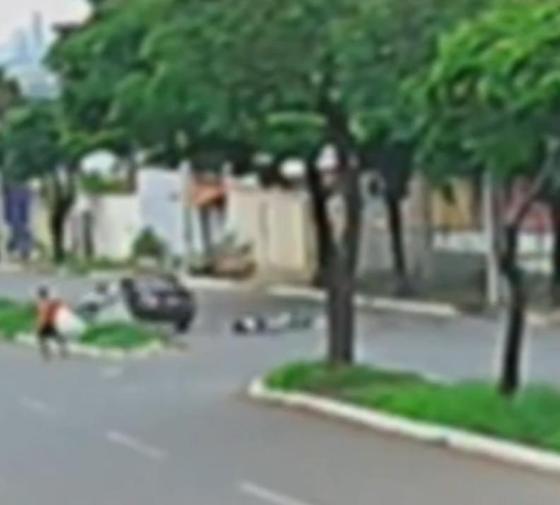Garis morrem atropelados a caminho do trabalho