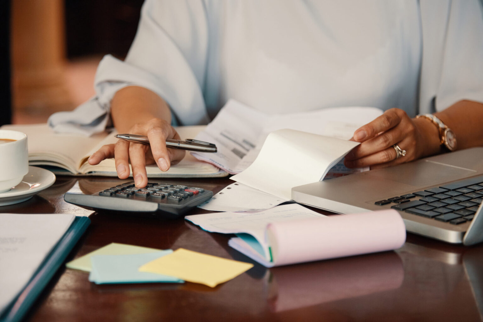 Redução de benefícios fiscais pressiona empresas e gestores a inovar para gerar empregos