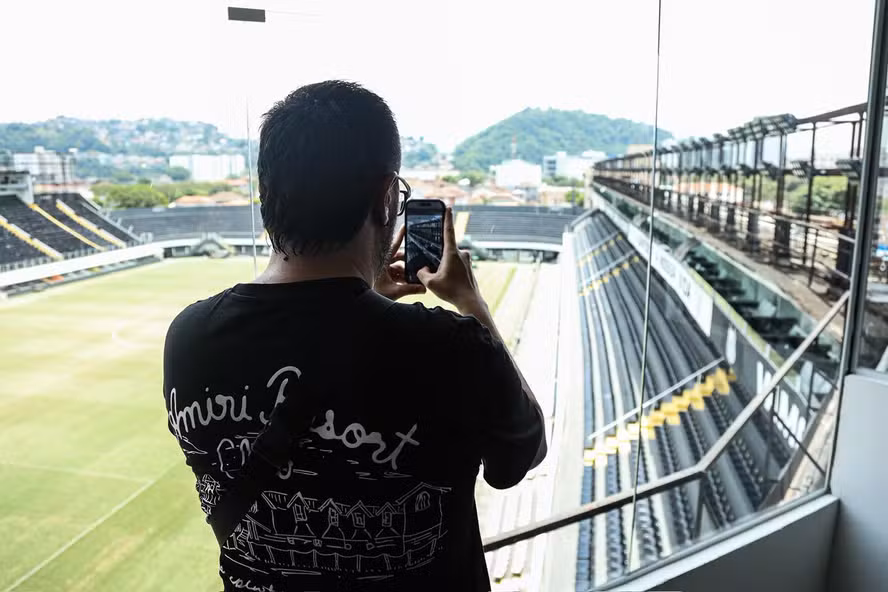 CBF inicia vistorias em estádios da Série A para implantar impedimento semiautomático