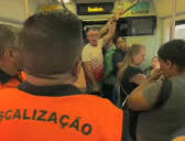 Fiscal flagra homens em vagões femininos do metrô