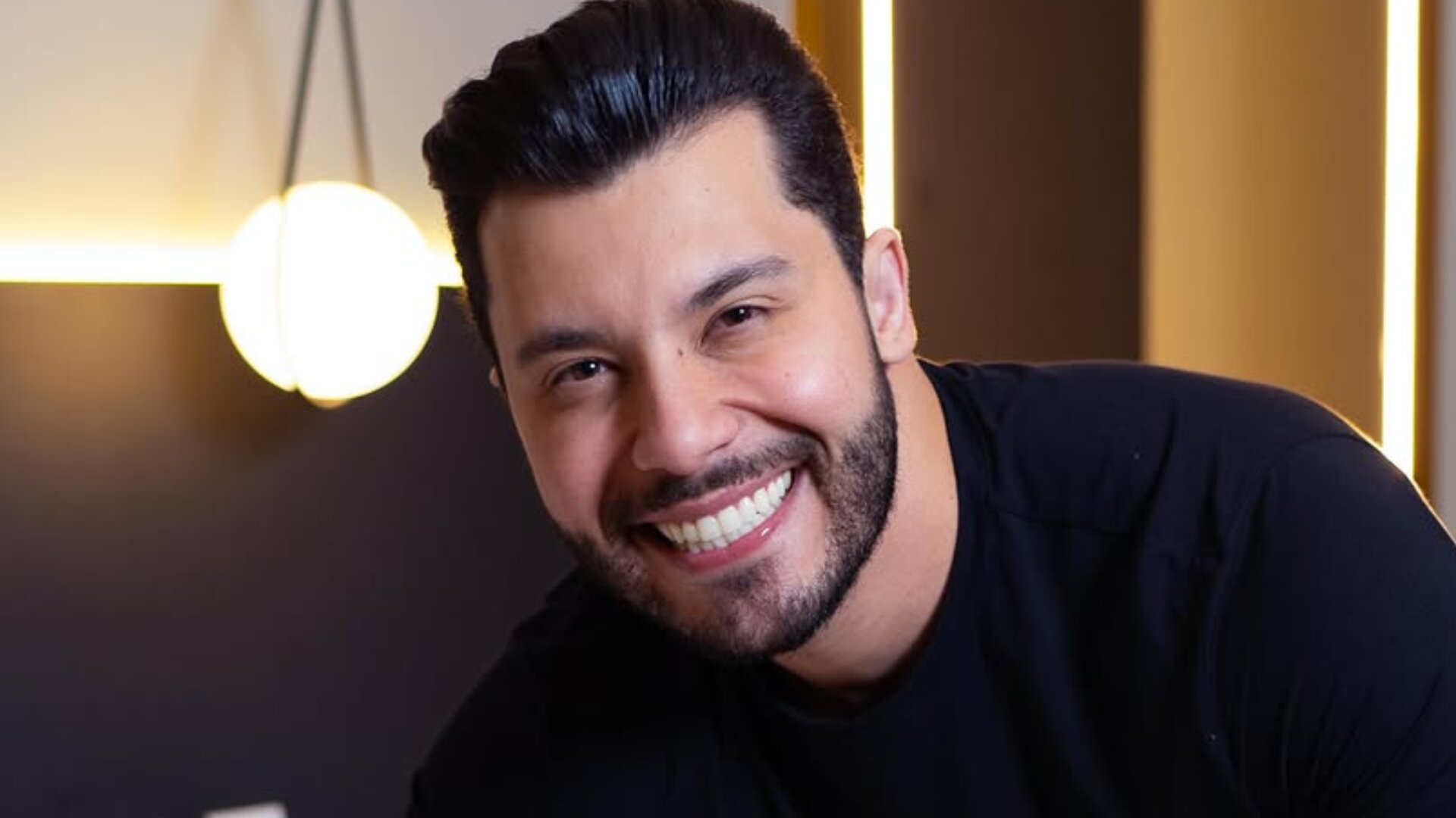 Murilo Huff esclarece compra de vaca de R$ 54 milhões