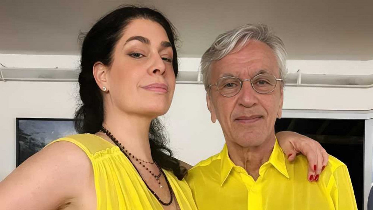 Esposa de Caetano Veloso diz que abortou aos 16 anos: “Ia arruinar minha vida”