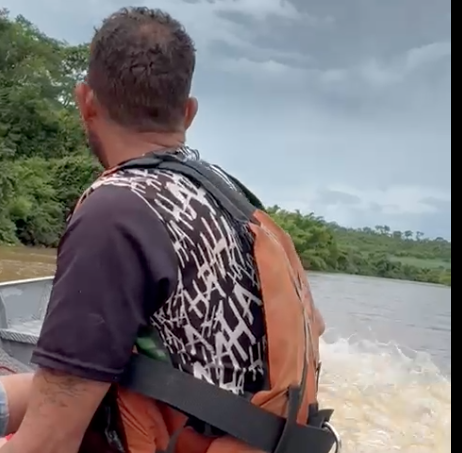 Pescadores são resgatados após acidente em Itumbiara