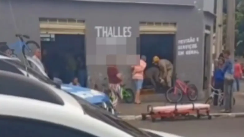 Homem entra em bicicletaria e atira contra empresário em Mineiros