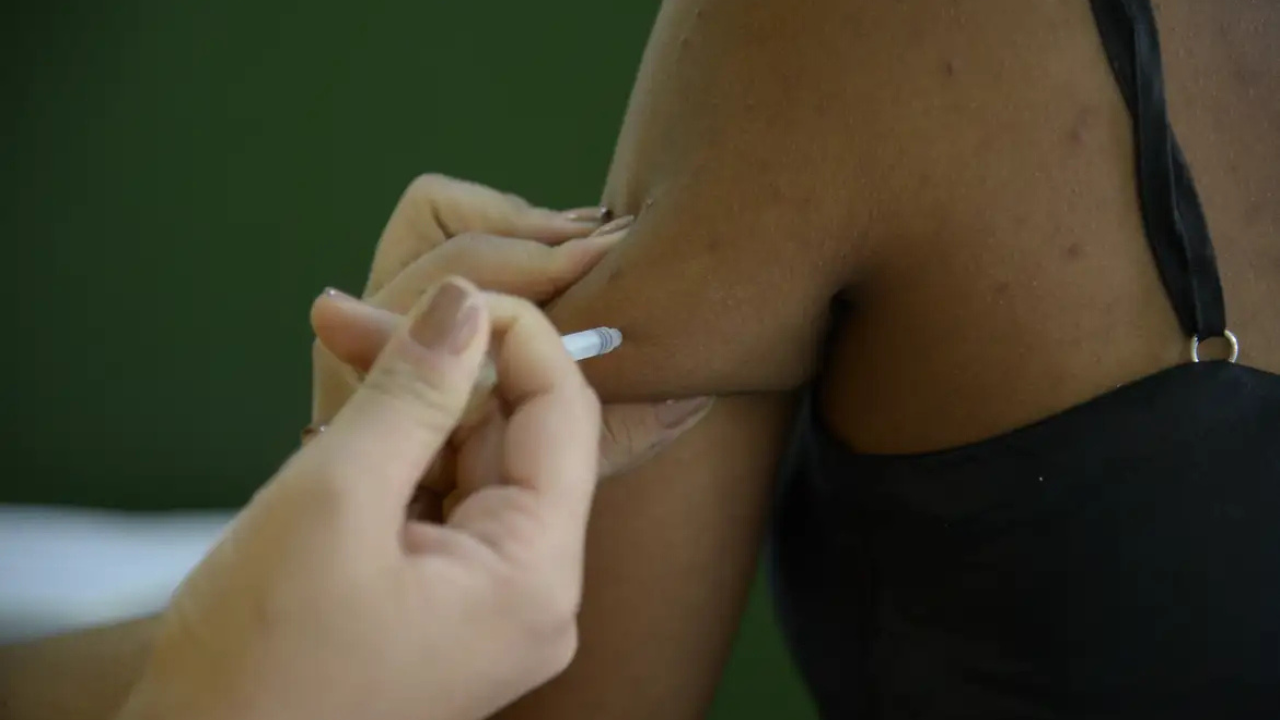 Prefeitura de Goiânia realiza Dia D de vacinação contra febre amarela neste sábado (31/01)