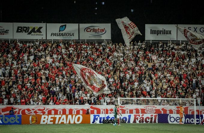 Vila Nova busca manter liderança nesta quinta (29) diante do Centro Oeste no Goianão 2026