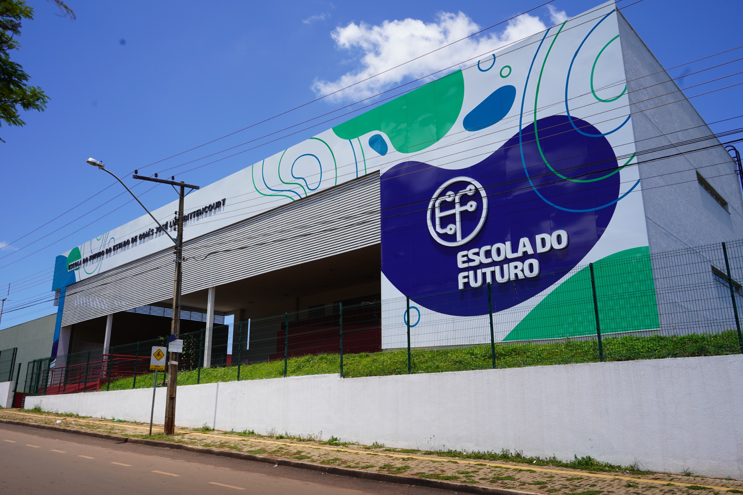 Escolas do Futuro de Goiás abrem mais de 6 mil vagas para cursos gratuitos