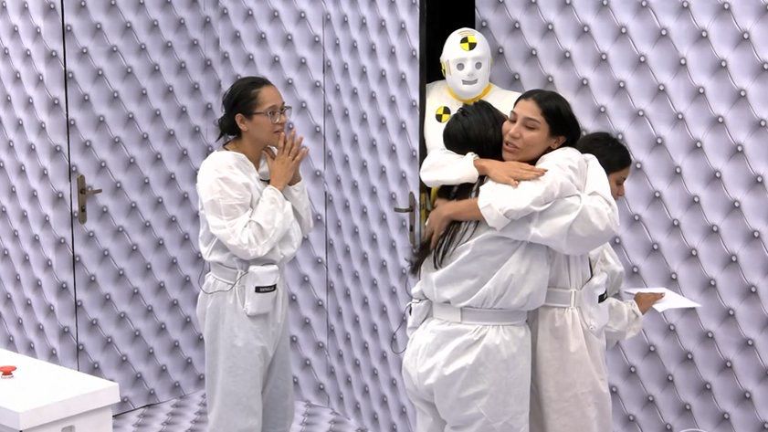 Lívia desiste do Quarto Branco e garante prêmio de R$ 50 mil no BBB 26