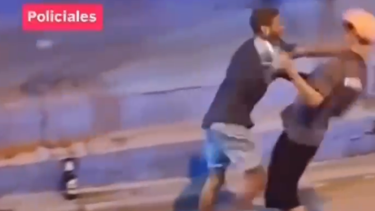 Vídeo: Homem sofre traumatismo craniano após agressão em via pública