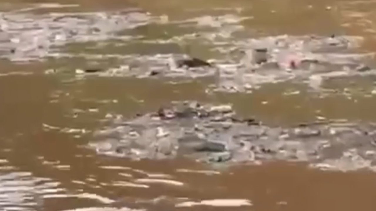 Vídeo: Chuva forte revela acúmulo de lixo no leito do Rio Meia Ponte em Goiânia