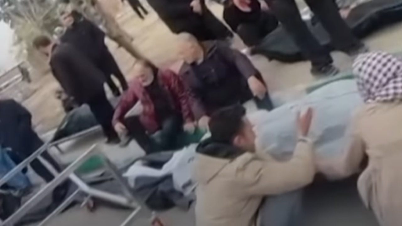 Irã entra em espiral de violência após onda de protestos contra regime