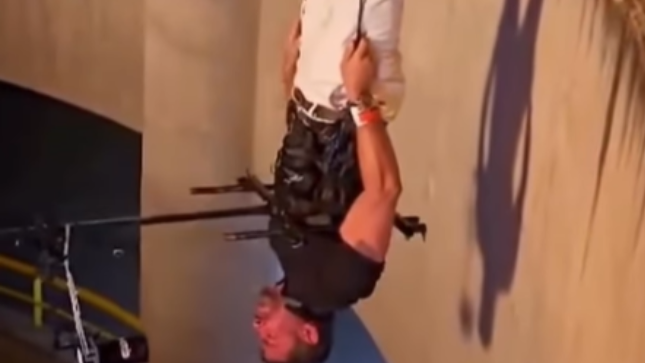 Cauã Reymond surge de cabeça para baixo em bastidores de nova série do Globoplay