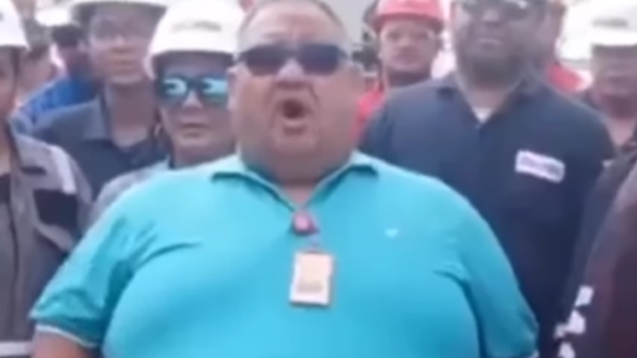 Trabalhadores da PDVSA declaram lealdade a Maduro em meio à crise política na Venezuela