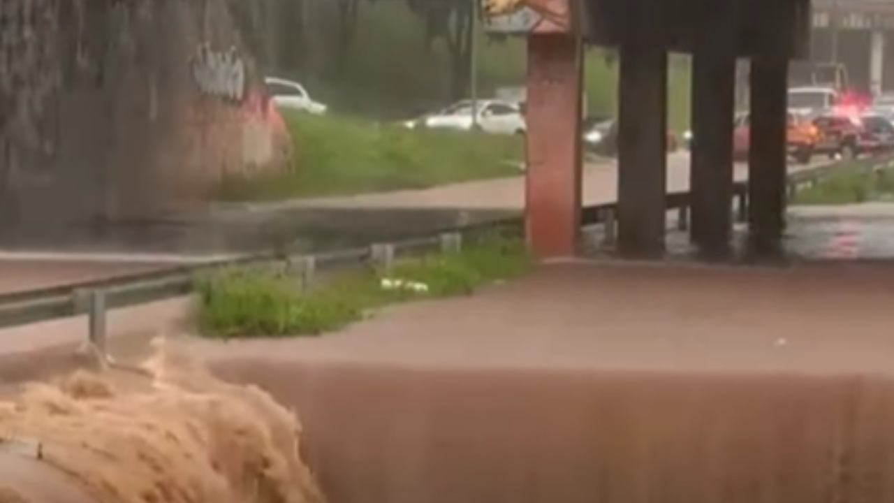 Chuva alaga Campinas e interdita a Marginal Botafogo em Goiânia