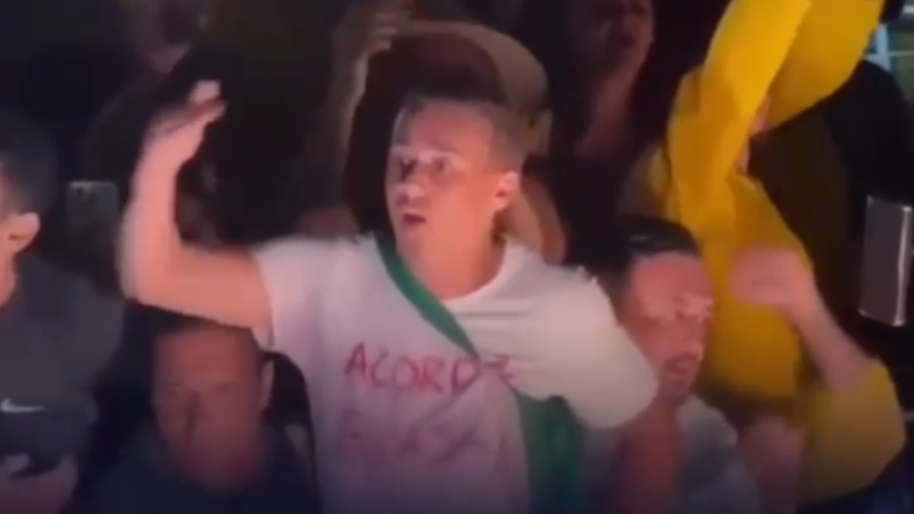 Vídeo: Nikolas Ferreira é cercado por multidão que canta ‘o Brasil acordou’ em Luziânia