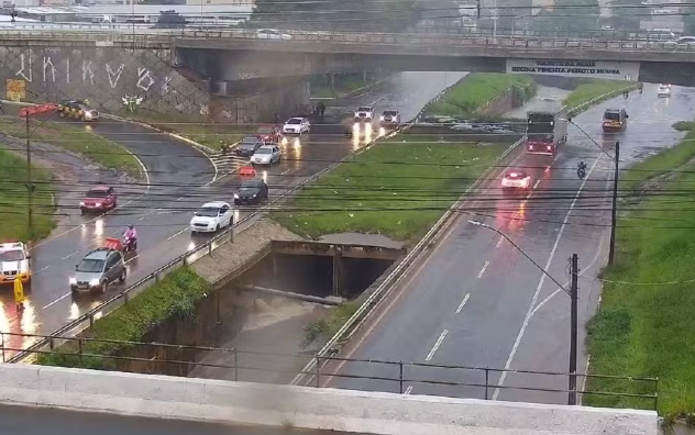 Goiânia sob água: tempestade causa alagamentos e aciona alertas nesta terça-feira (20)