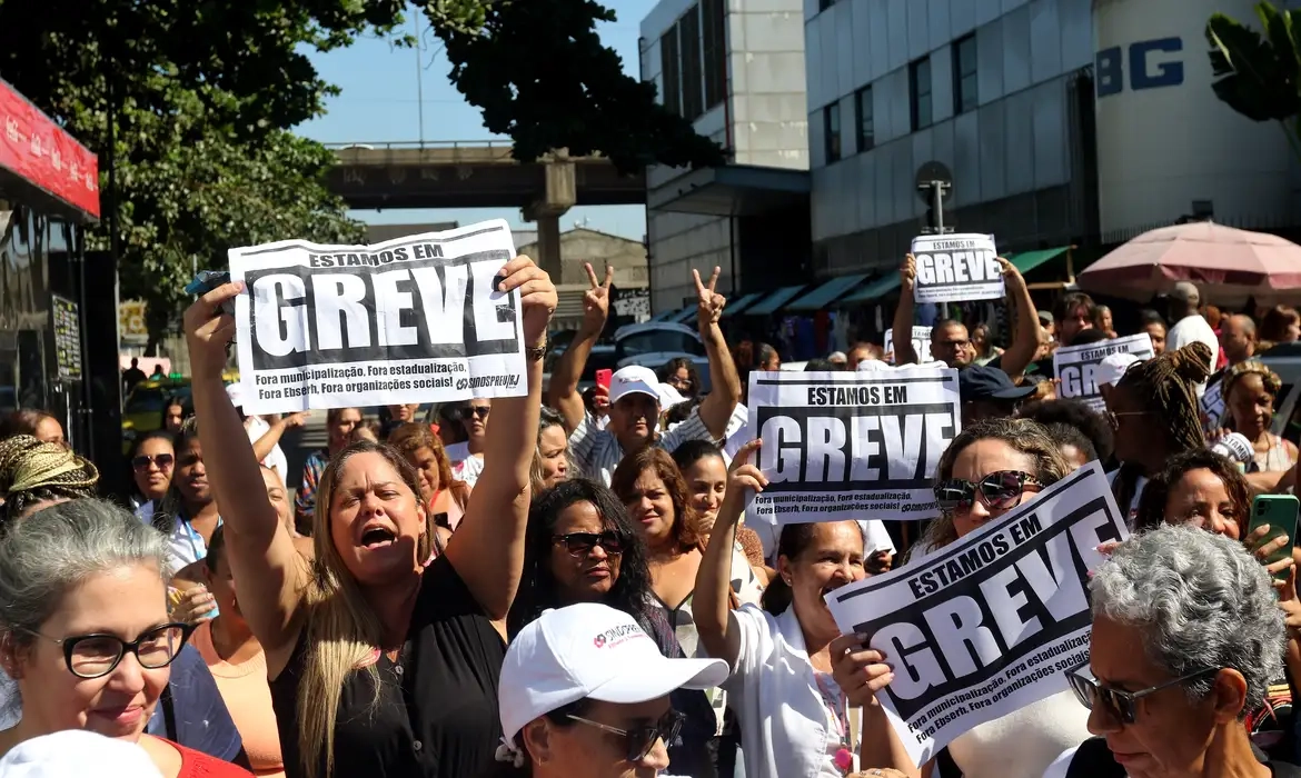 Profissionais da saúde iniciam greve em Goiânia contra atrasos salariais e falta de insumos