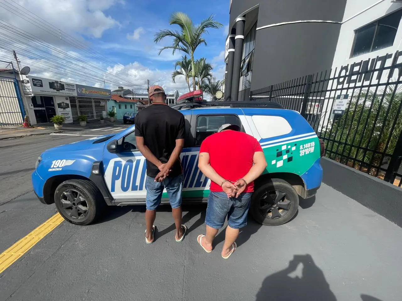 Dupla é presa suspeita de dar calote de R$ 5 mil em motel de Aparecida de Goiânia