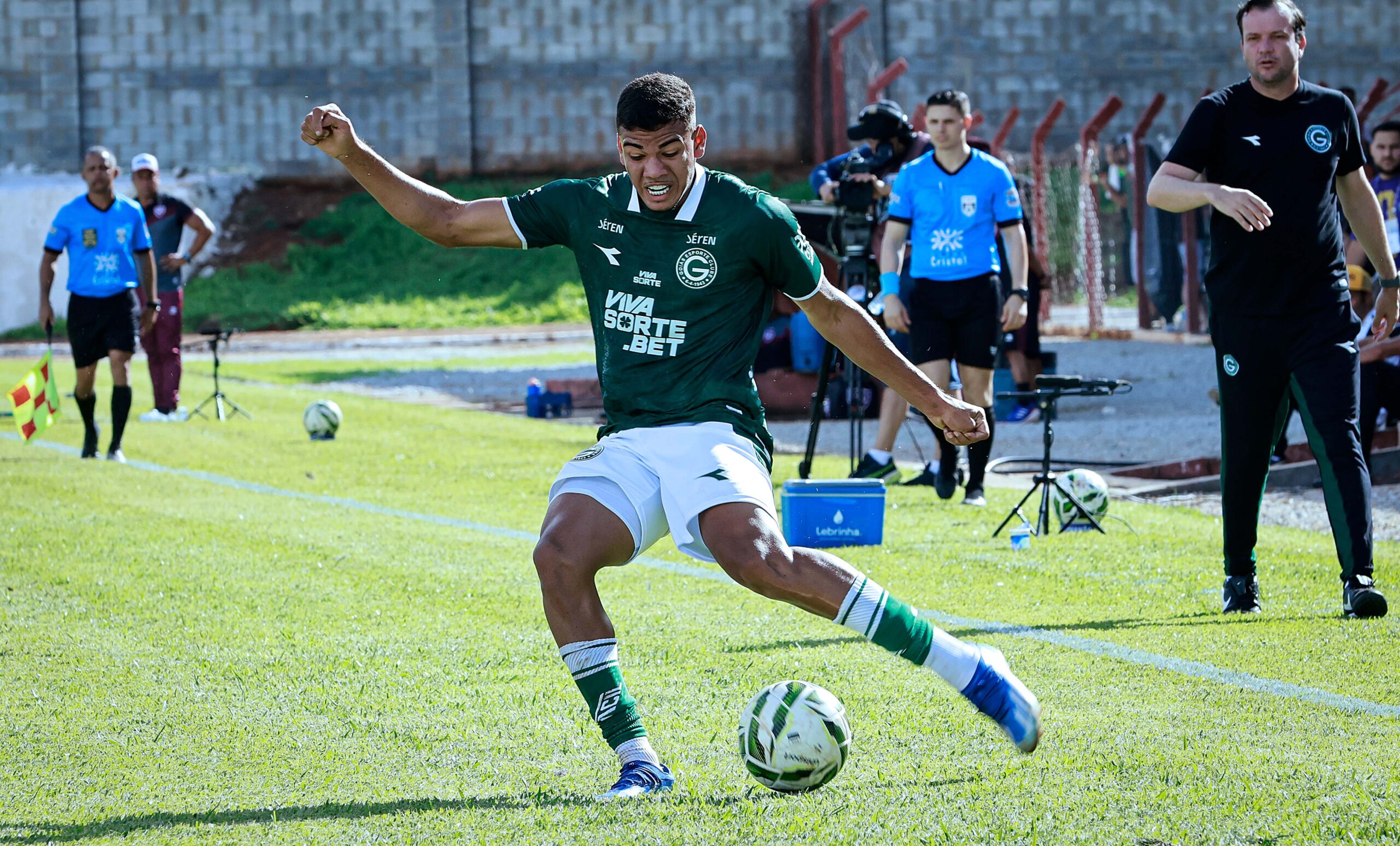 Goiás vence Inhumas por 1x0 e sacramenta rebaixamento da Pantera no Goianão 2026
