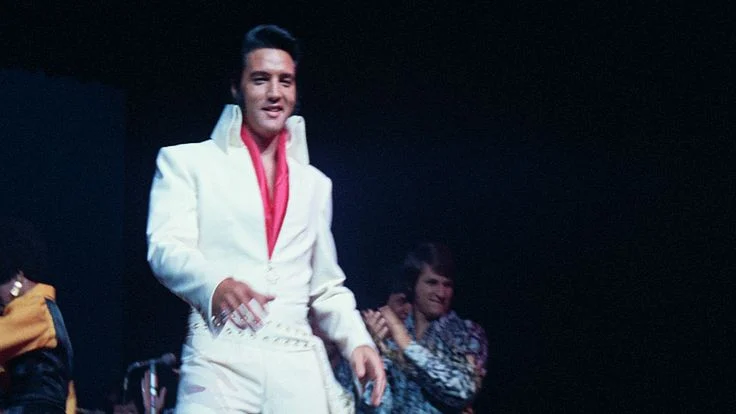 Doc renova material audiovisual disponível sobre Elvis Presley; veja o trailer