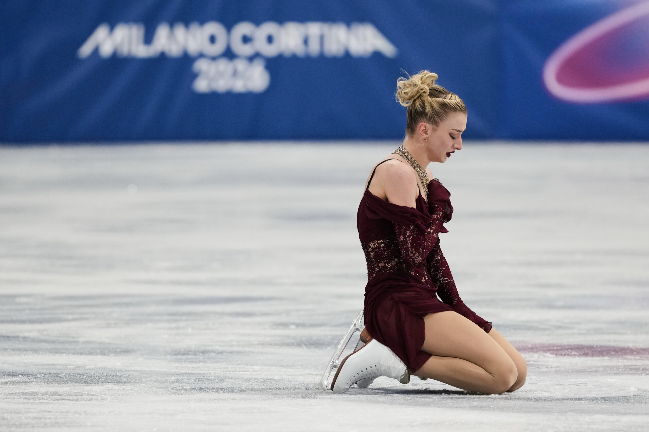 Favorita ao ouro, Amber Glenn tem salto zerado e despenca no ranking