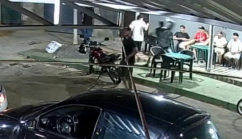 Homem é esfaqueado após desentendimento em distribuidora de bebidas em Goiânia